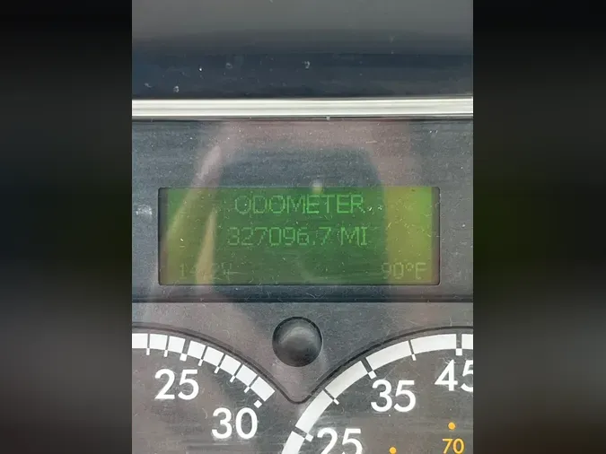 2021 FREIGHTLINER M2 106