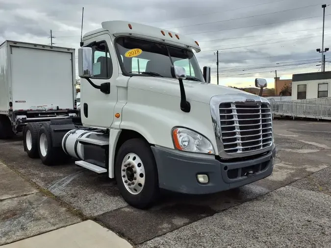 2018 FREIGHTLINER/MERCEDES CASCADIA 1251ce3f40946b00ba888b3510730976efe