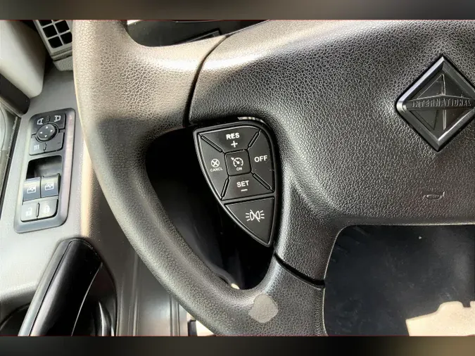 2023 INT LT625 6x4