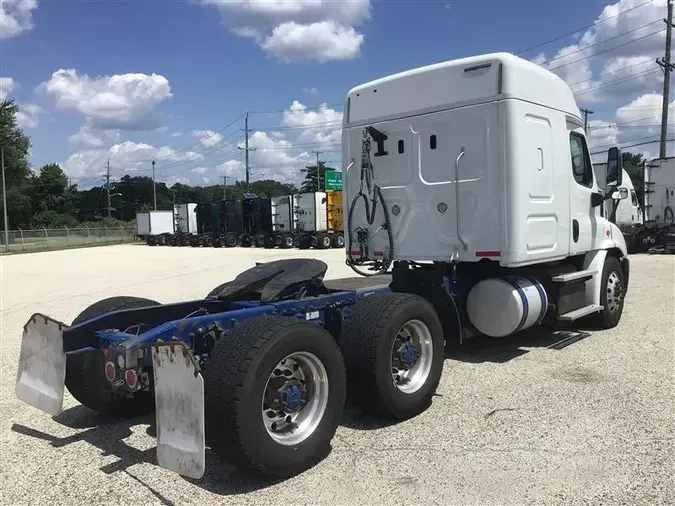 2019 FREIGHTLINER CASCADIA