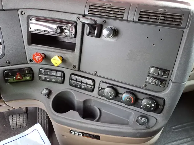 2018 FREIGHTLINER CASCADIA 125