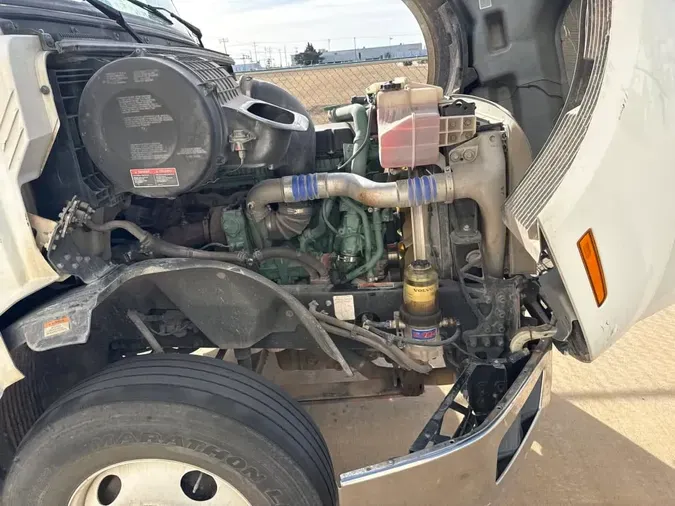 2019 VOLVO VNL64TRACTOR1ce6ff26b88cda79be45bfd05e1ce45f