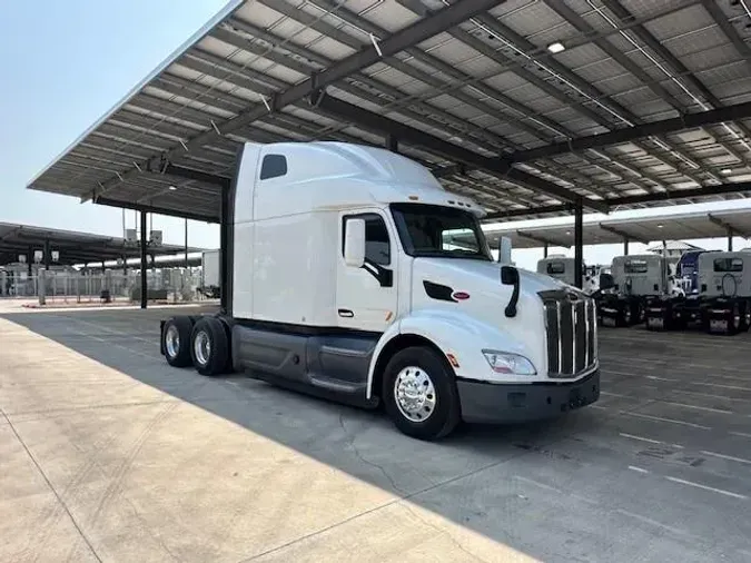 2021 Peterbilt 579