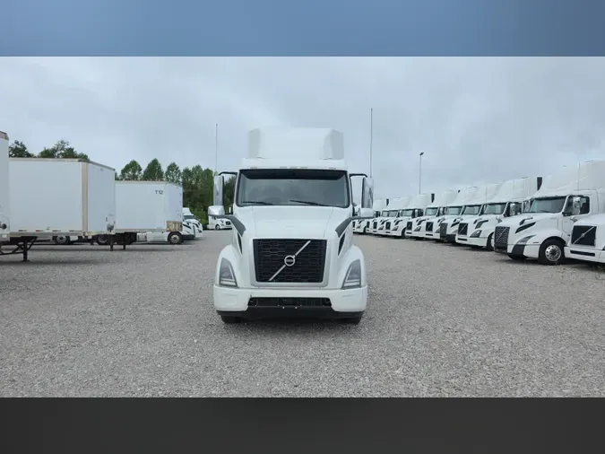 2019 Volvo VNL 740