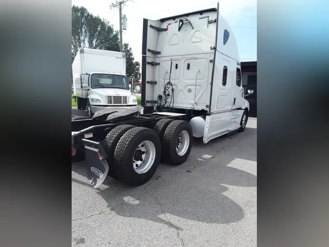 2020 FREIGHTLINER/MERCEDES PT126064ST