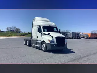 2021 Freightliner Cascadia 126