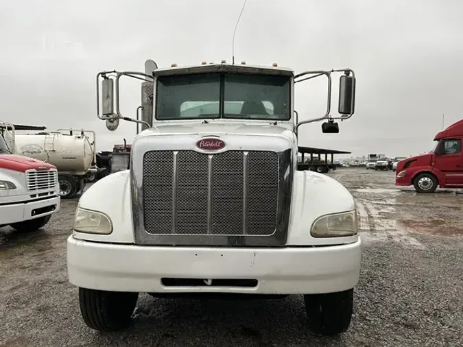 2009 PETERBILT 340