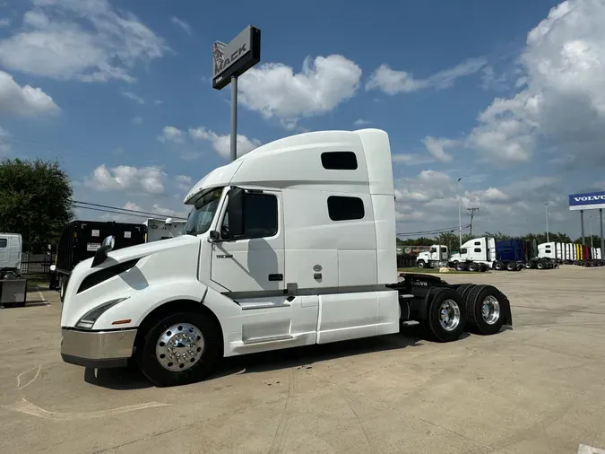 2019 VOLVO VNL64T760