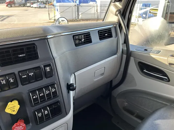 2020 Peterbilt 567