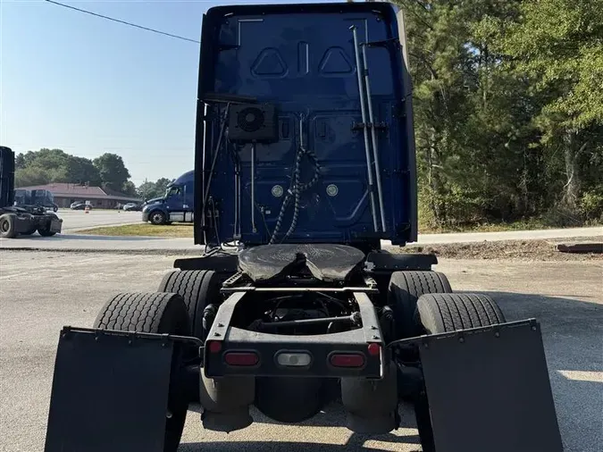 2020 FREIGHTLINER CA1261cf5bf7472d598bddb9f605a025162f3