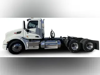 2021 Peterbilt 579