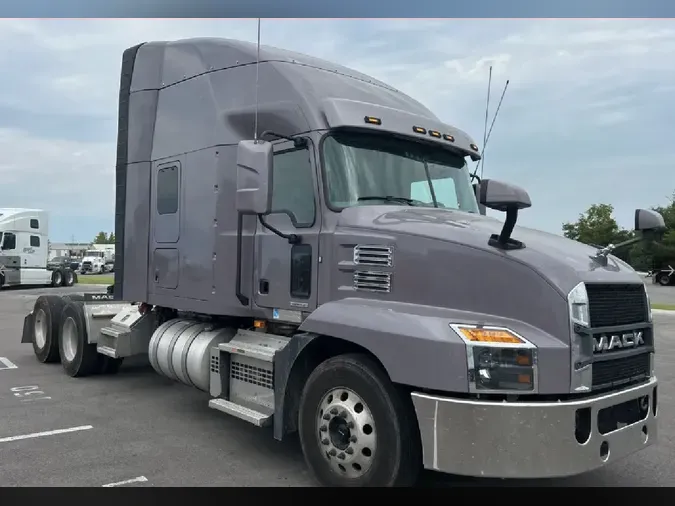2023 MACK ANTHEM