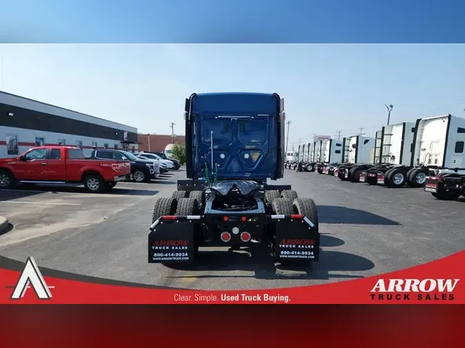 2019 FREIGHTLINER CA126