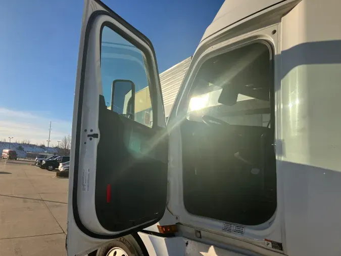 2022 Freightliner Cascadia