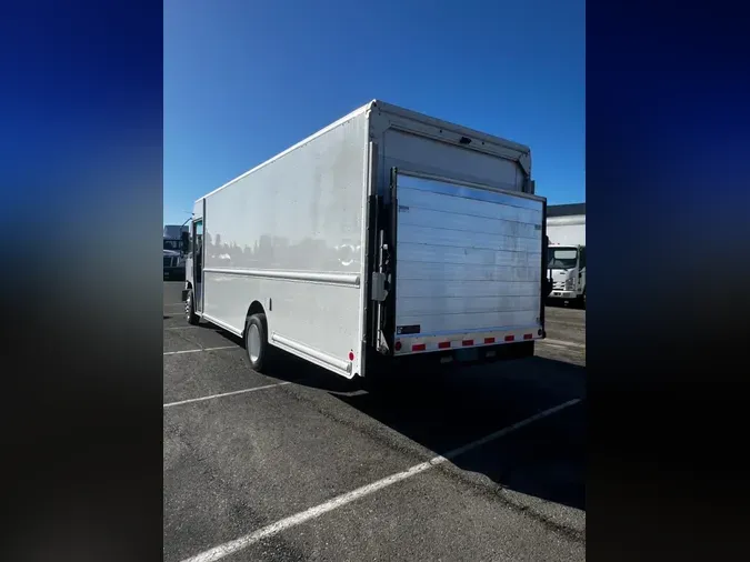 2018 FRTLR CUSTOM CHASSIS CORP MT45