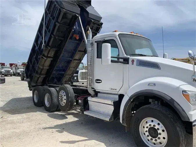 2019 KENWORTH T880