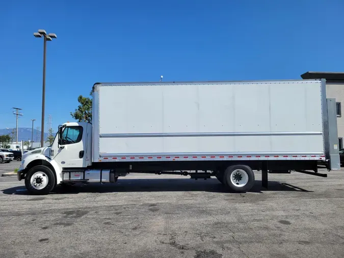 2018 Freightliner Business Class M2 106