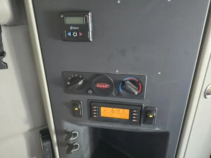 2021 Peterbilt 579