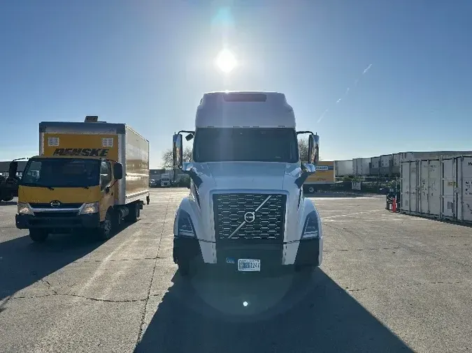 2019 Volvo VNL64760