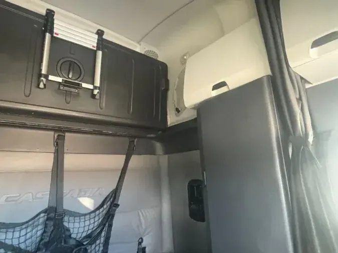 2019 Freightliner New Cascadia 126