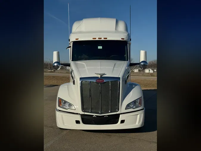 2022 PETERBILT 579