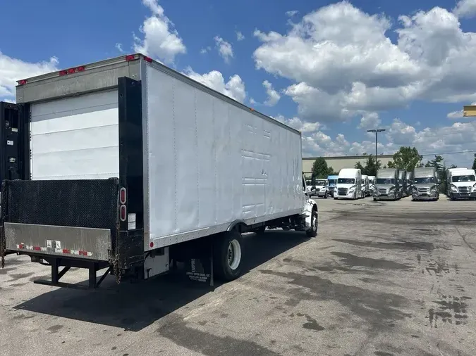 2014 Freightliner M2 106