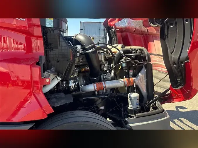 2022 FREIGHTLINER CA126