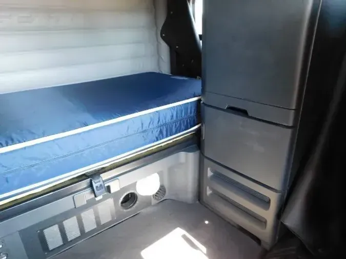 2020 Freightliner New Cascadia 126