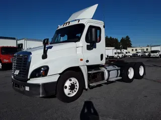 2018 FREIGHTLINER/MERCEDES CASCADIA 125