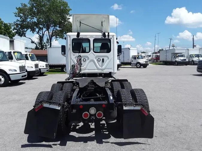 2019 FREIGHTLINER NEW CASCADIA PX12664