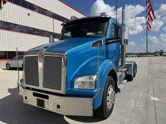 2019 Kenworth T880