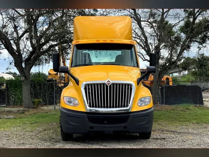 2019 INT LT625 6x4