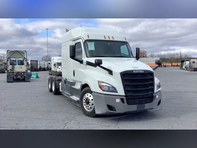 2020 Freightliner Cascadia 1261d0e1dfbfcd2af2e5b38af2fa0e010da