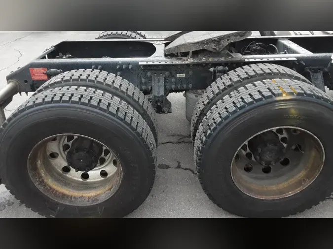 2018 Volvo VNL300