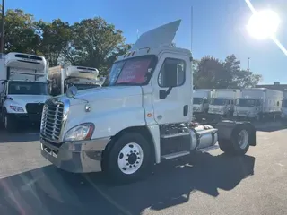 2018 FREIGHTLINER/MERCEDES CASCADIA 125