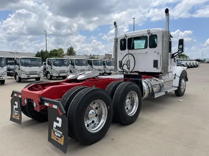 2021 Peterbilt 567