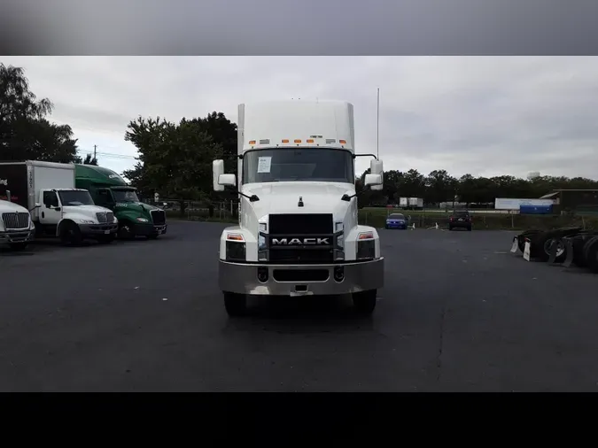 2020 Mack Anthem1d1252fc94a794bc4f82516eb40c5e99