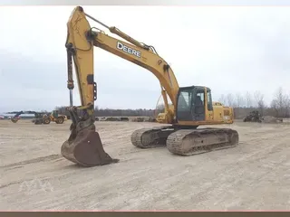 2004 DEERE 270C LC