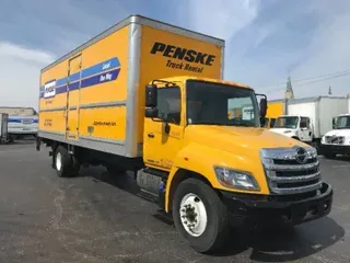 2017 HINO TRUCK 268