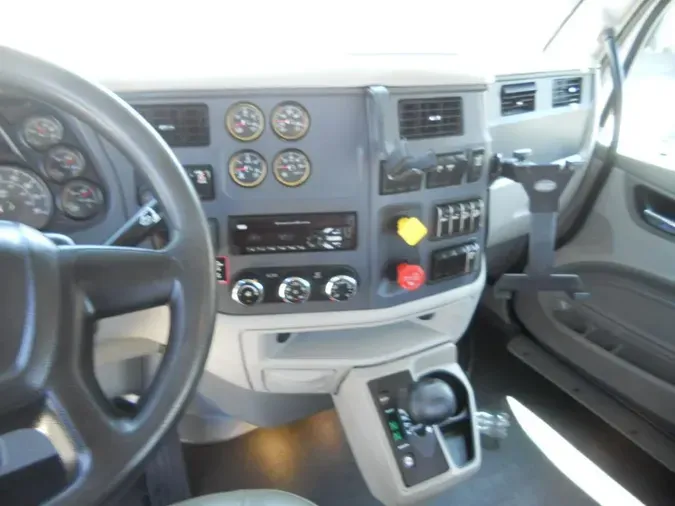 2020 Peterbilt 567