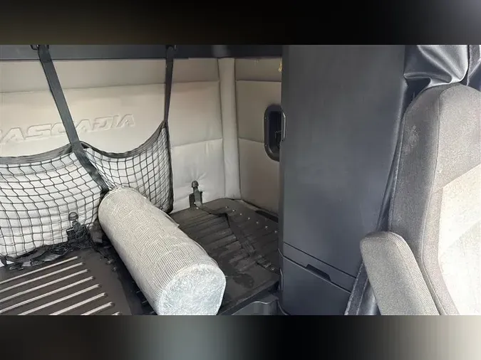 2020 FREIGHTLINER CA126