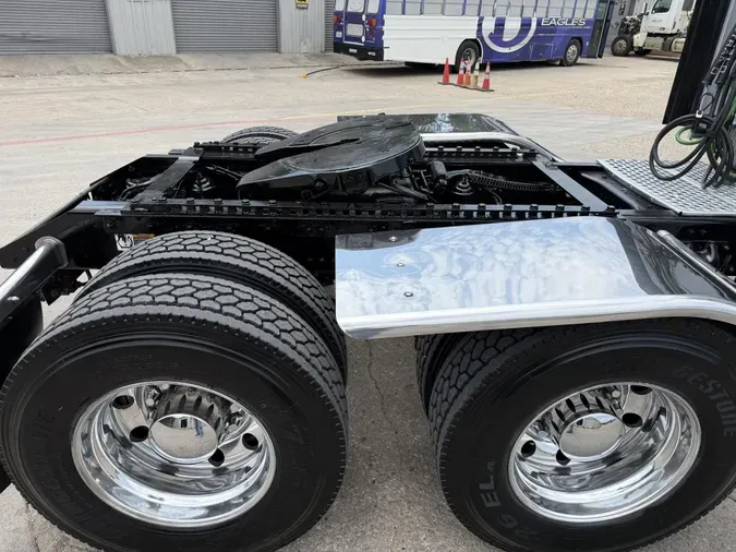 2020 Kenworth W900