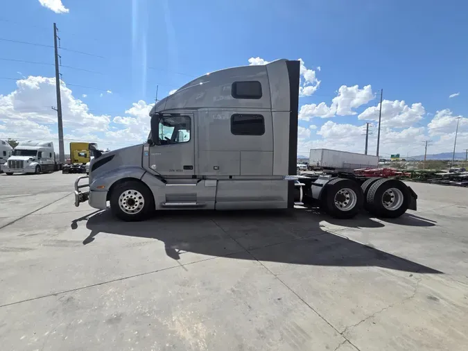 2020 Volvo VNL64T860