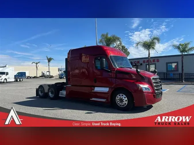 2019 FREIGHTLINER CA126