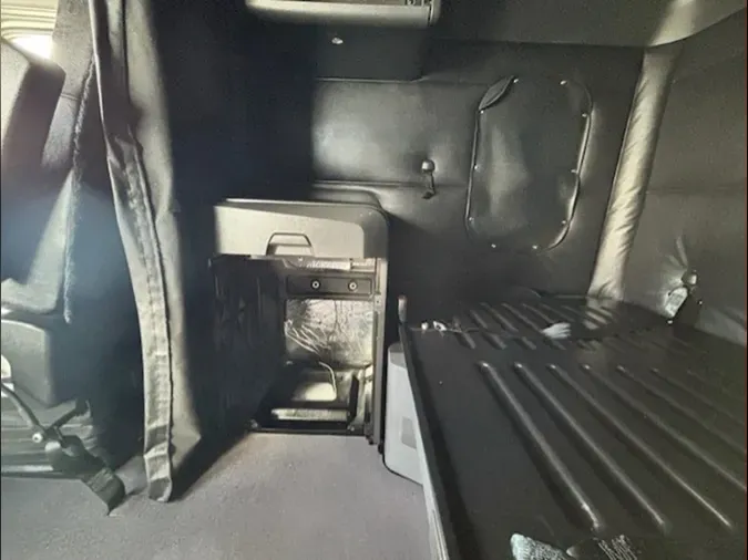 2023 Freightliner Cascadia 126