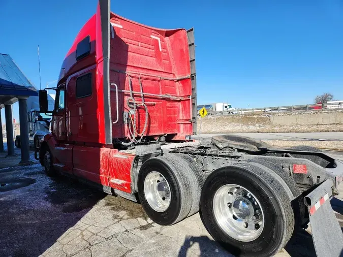 2024 VOLVO VNL64T860