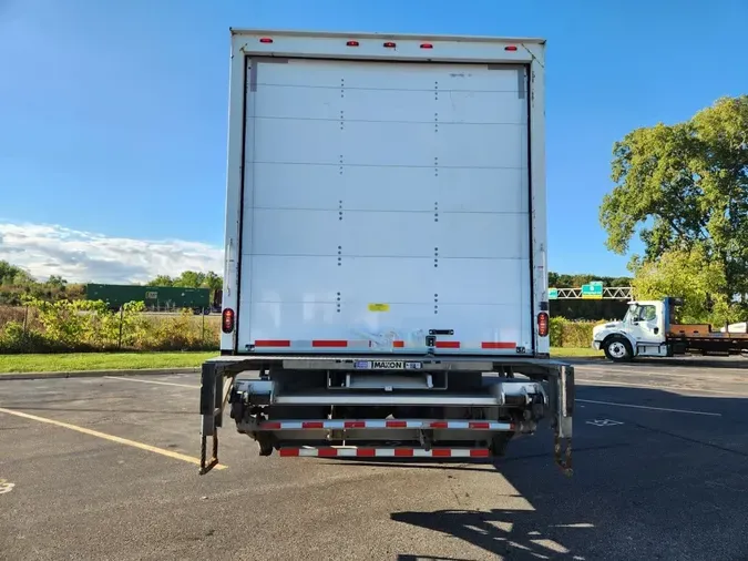 2018 FREIGHTLINER/MERCEDES M2 106