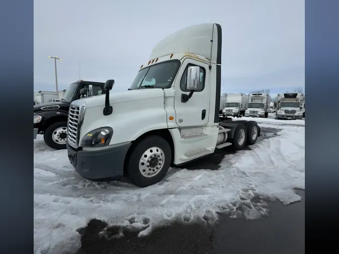 2018 FREIGHTLINER/MERCEDES CASCADIA 1251d283de2c44ed5c1a7645c22e5b58ce4