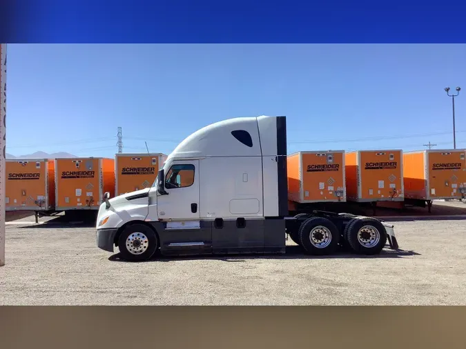 2021 Freightliner Cascadia