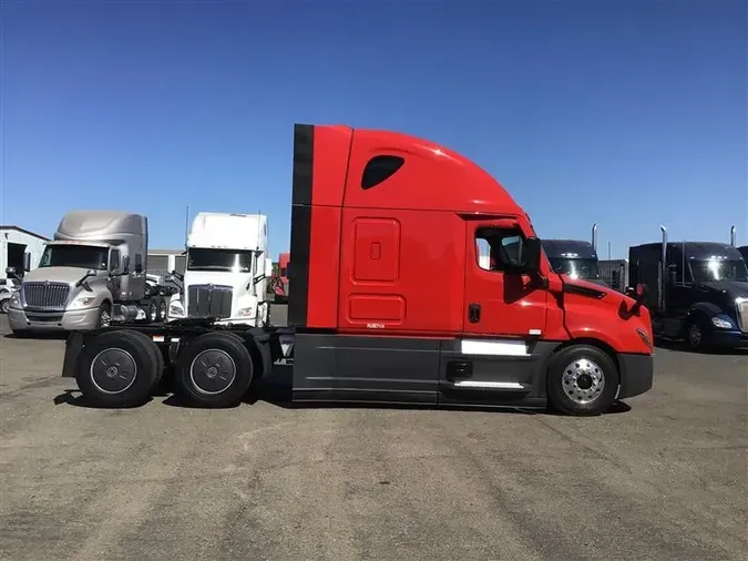2023 FREIGHTLINER CA1261d2ad7e9adbb704c502911f0356af6e1